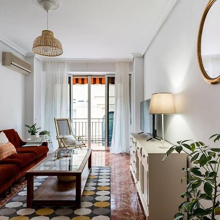 Santa Justa Urban Apartment Seville Exterior photo