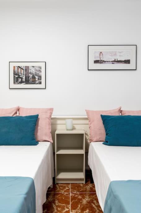 Santa Justa Urban Apartment Seville Exterior photo