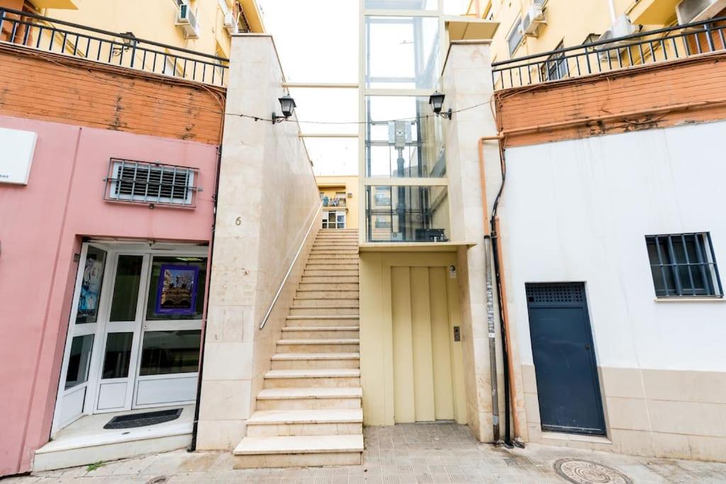 Santa Justa Urban Apartment Seville Exterior photo
